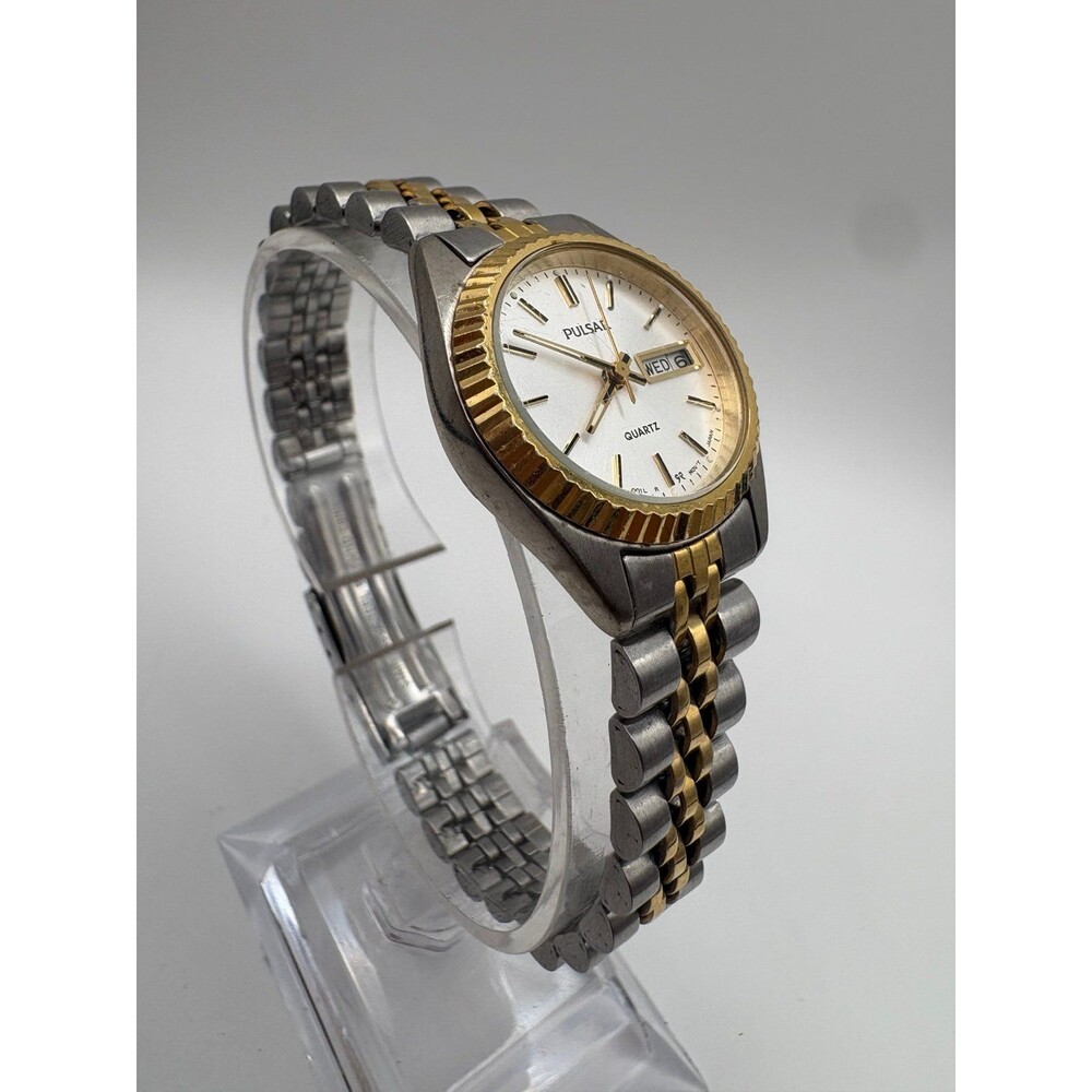Pulsar ladies Two-Tone Day-Date Quartz Watch V893-0010 vintage